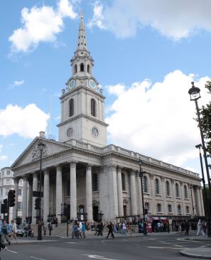 St_Martin-in-the-Fields,_July_2011